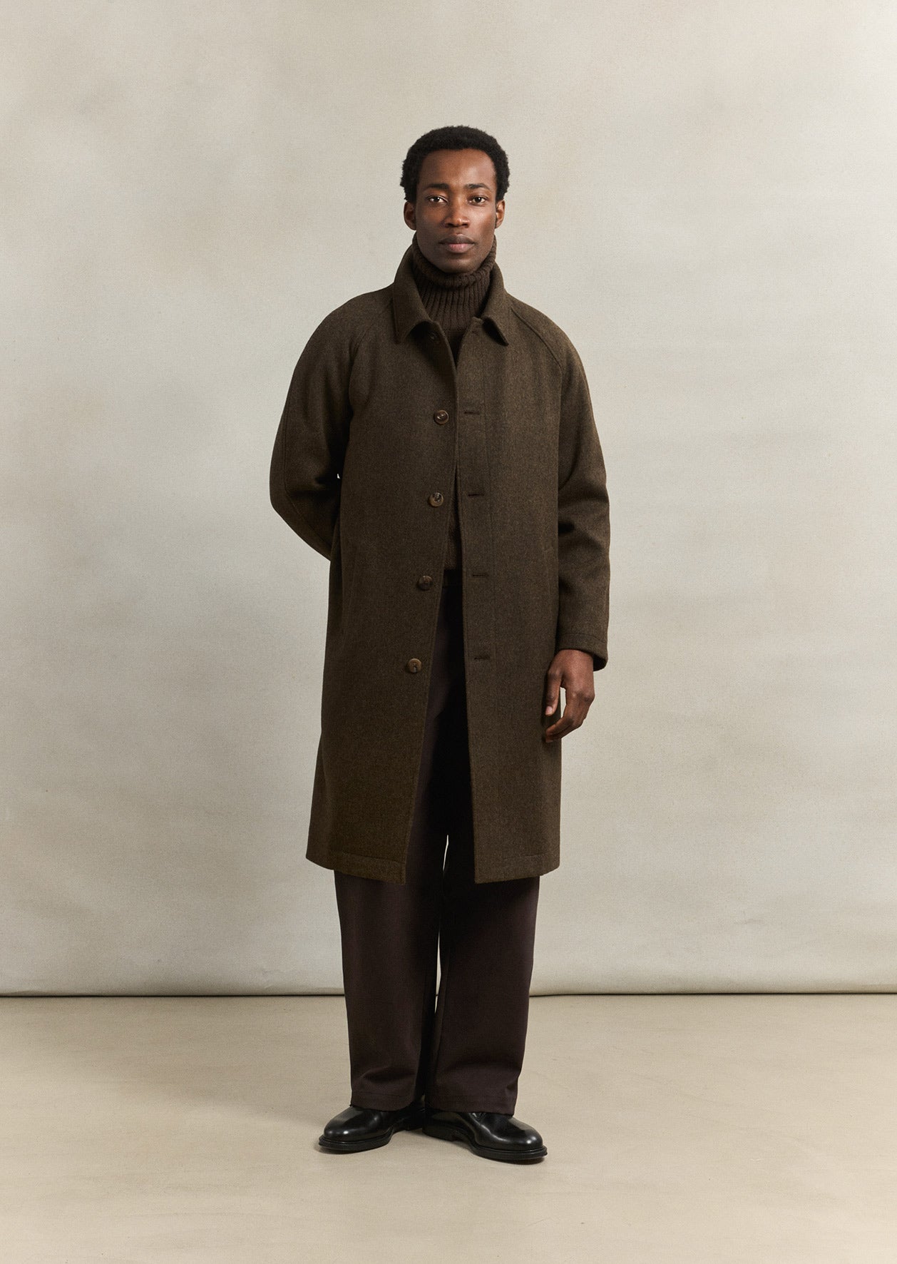 Parisian raglan coat
