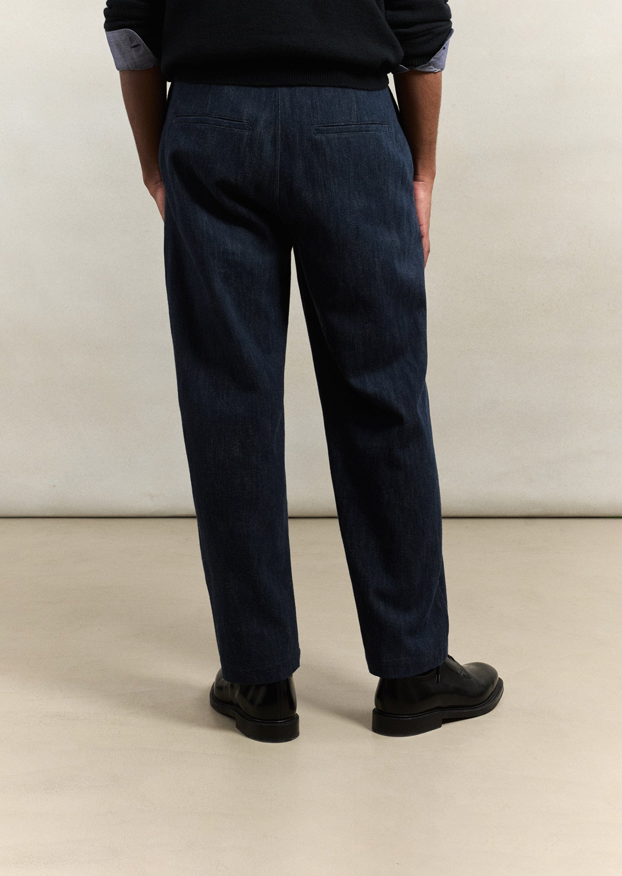 Balloon trousers